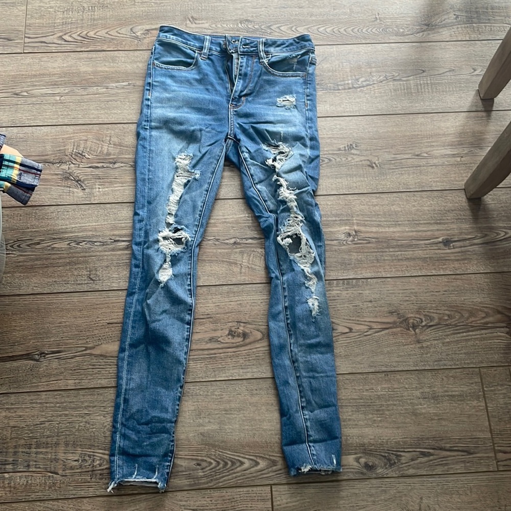 American Eagle skinny ripped jeans!